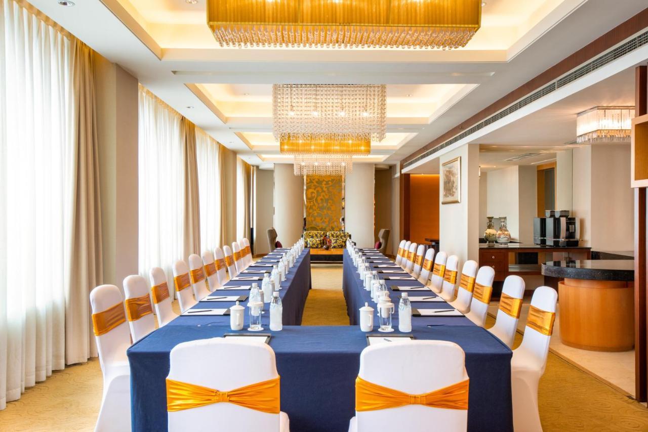 Holiday Inn Chengdu Century City-Easttower Buitenkant foto