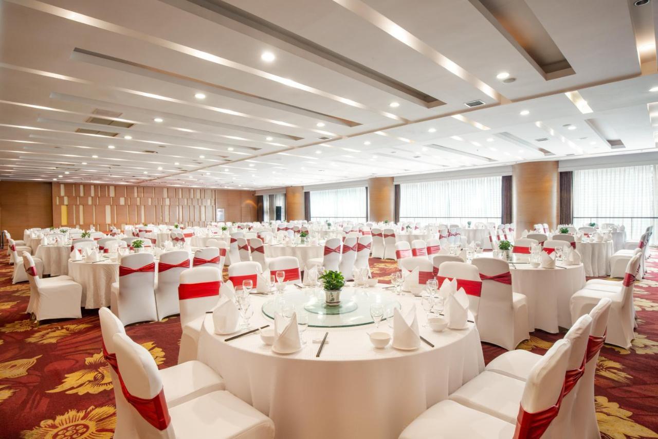 Holiday Inn Chengdu Century City-Easttower Buitenkant foto
